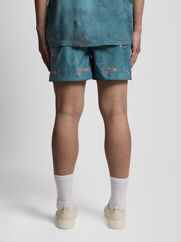 Lyle & Scott Regular Trousers in Blue