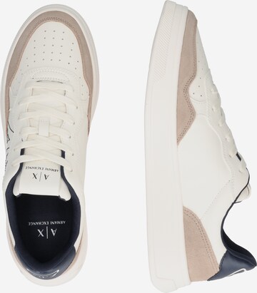 Baskets basses ARMANI EXCHANGE en blanc