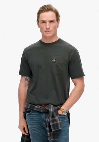 Superdry - Camiseta en negro: frente