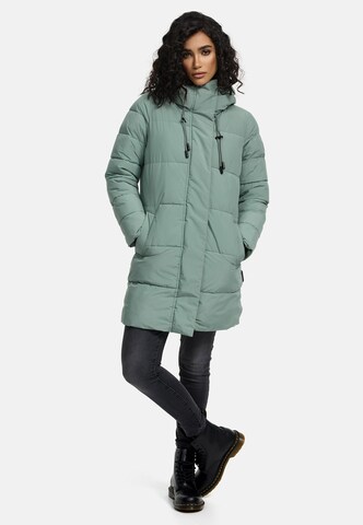 Cappotto invernale 'Kaituu XVI' di MARIKOO in verde: frontale