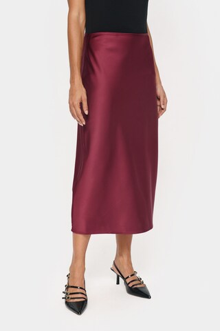 Jupe 'Hafia' SAINT TROPEZ en rouge : devant
