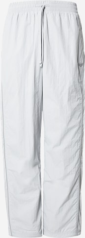 HOLLISTER Baggy Housut värissä harmaa: etupuoli