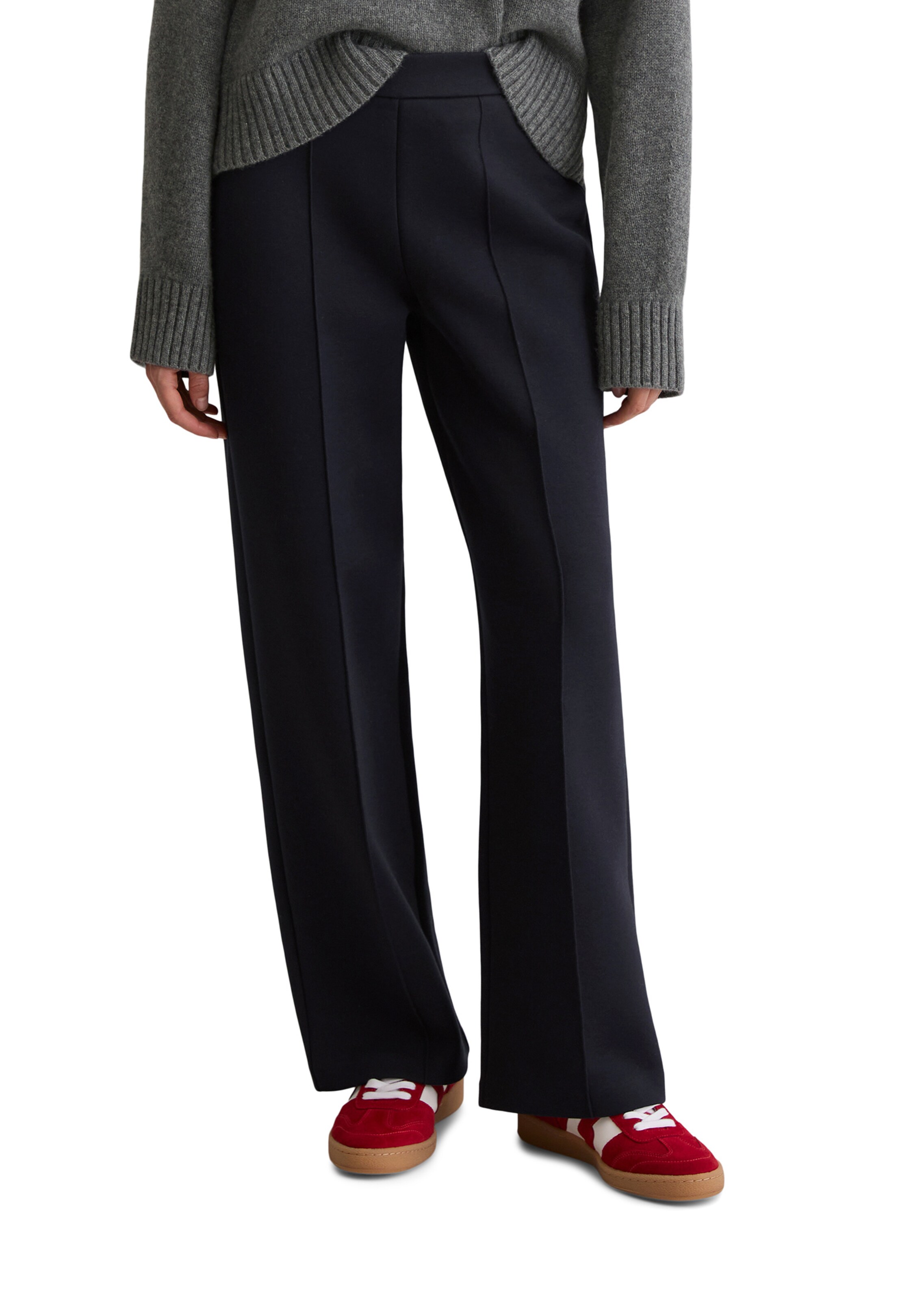 Marc O'Polo Regular Pleat-front trousers in Black: front