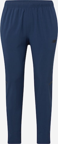 Tapered Pantaloni sportivi 'Essentials Active S' di new balance in blu: frontale