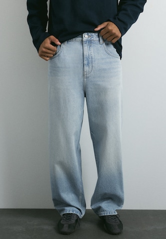 Pull&Bear Baggy Дънки в синьо: отпред