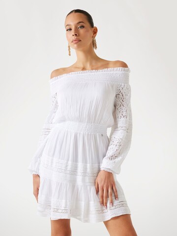 GUESS Dress in White: front