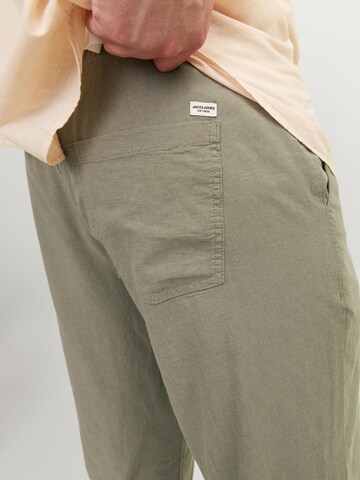 Jack & Jones Plus Tapered Trousers in Green