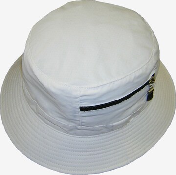 Chaplino Hat in White: front