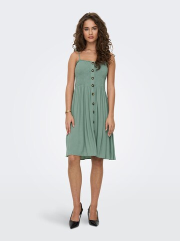 Robe d’été 'Annika' ONLY en vert