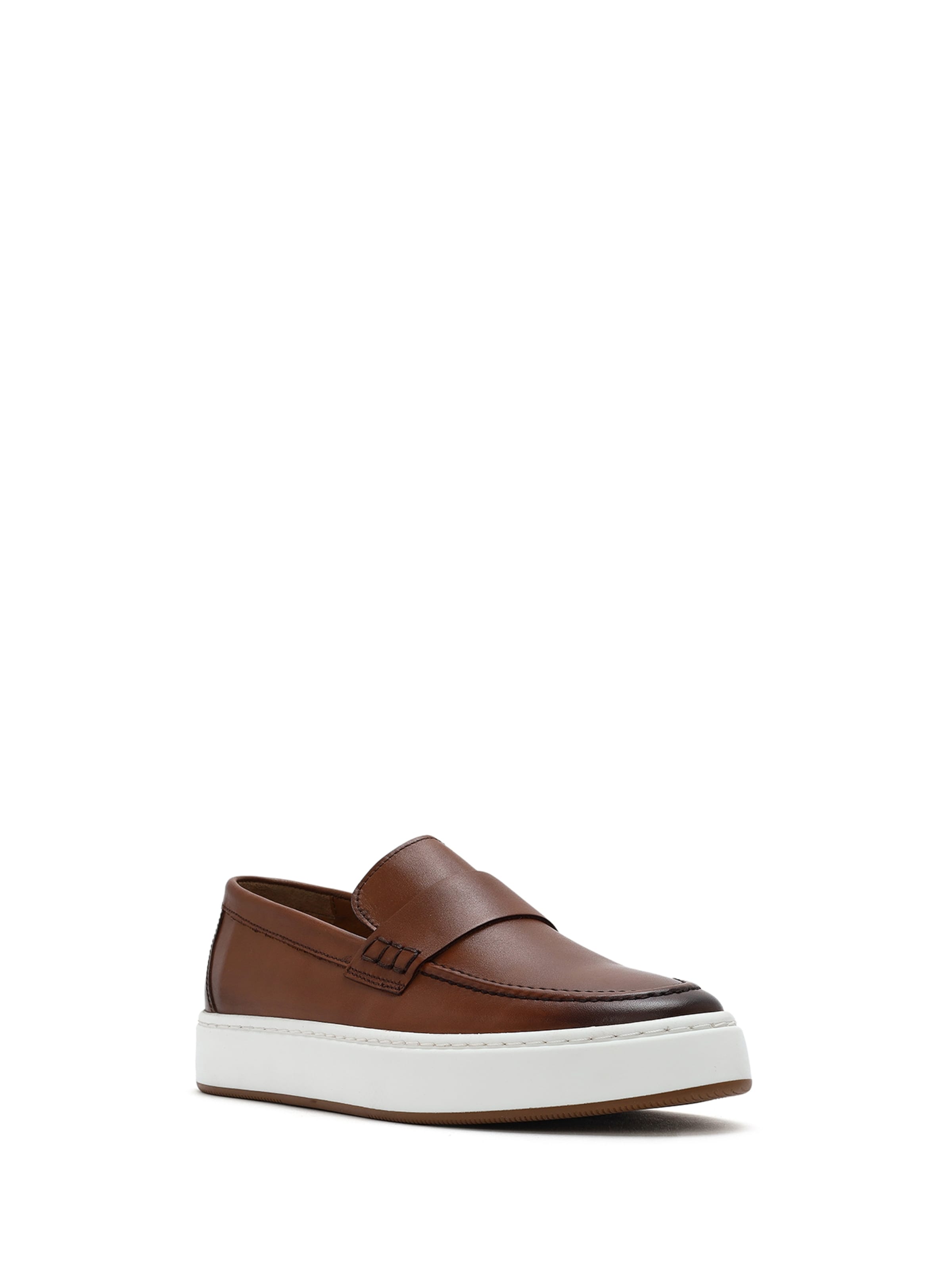Derimod Mocassins in Bruin