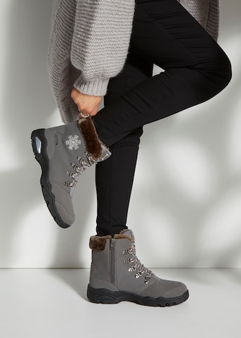 LASCANA Snow Boots in Grey