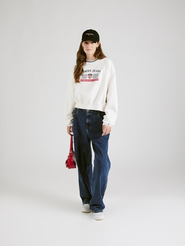 Tommy Jeans Sweatshirt 'ARCHIVE GAMES' in Weiß