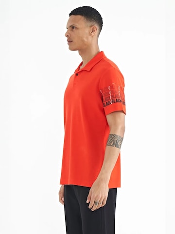 Tommy Life Shirt in Orange