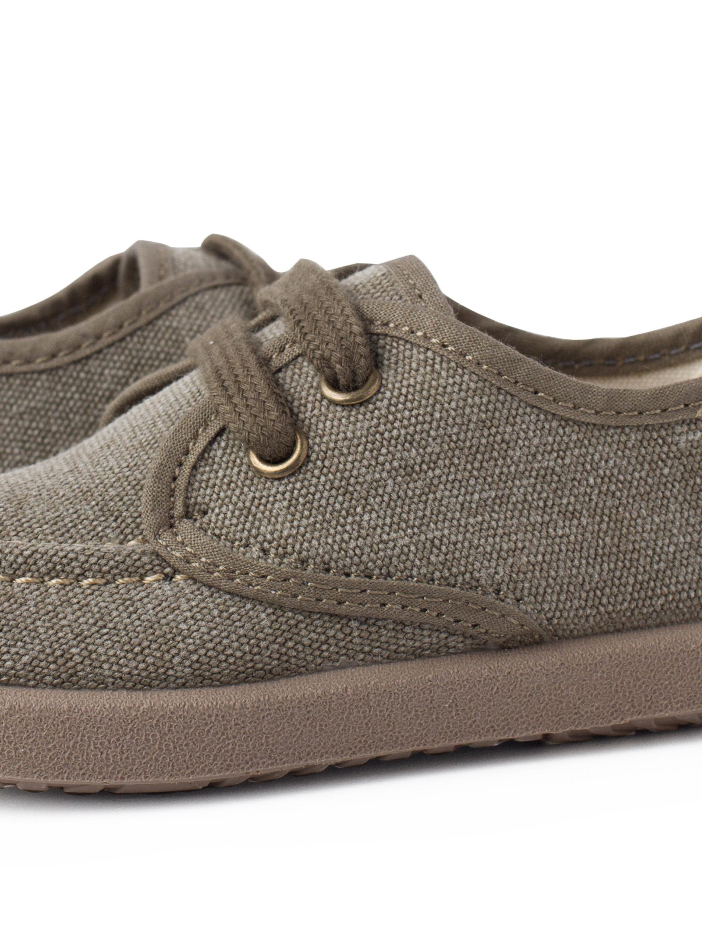 Scarpa bassa di Pisamonas in verde