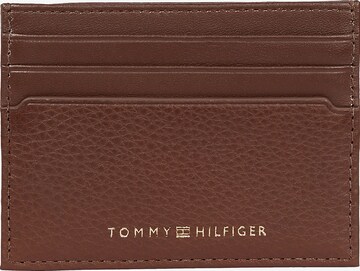 TOMMY HILFIGER Etui in Bruin: voorkant