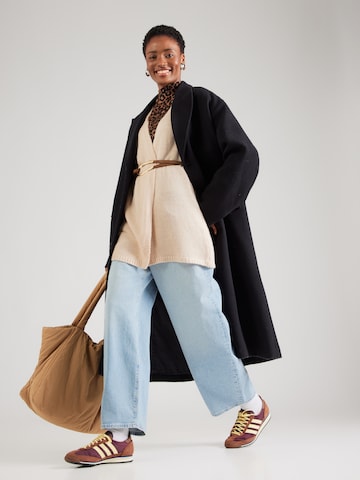 Geacă tricotată 'Julika' de la ABOUT YOU pe bej