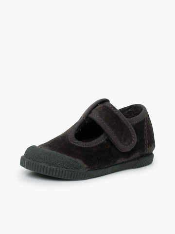 Chaussure basse Pisamonas en gris : devant