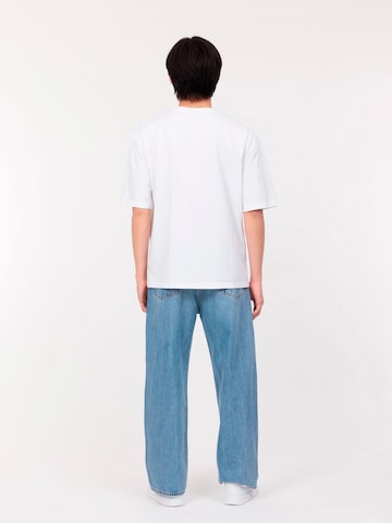 T-Shirt 'Oversize' K-pop en blanc