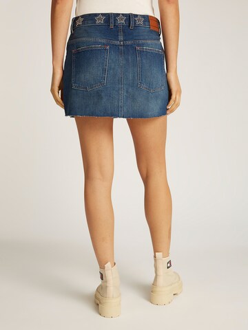 Fustă de la Tommy Jeans pe albastru