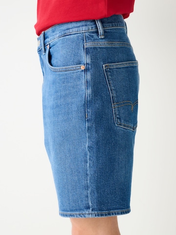 Next Regular Shorts in Blau