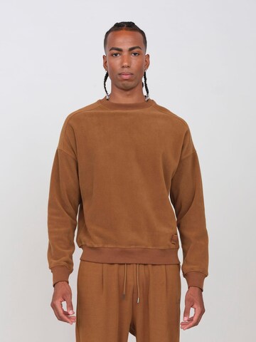 Sweat-shirt 'Pile Girocollo' OWN Off With Nature en marron : devant