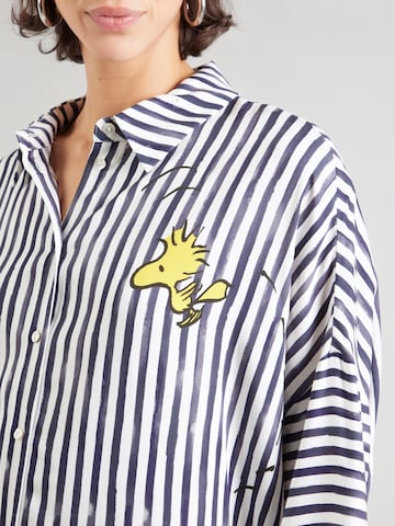 Bluză 'Peanuts' de la PRINCESS GOES HOLLYWOOD pe albastru