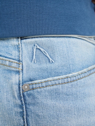 CHASIN' Regular Jeans 'Helyx Stride' in Blauw