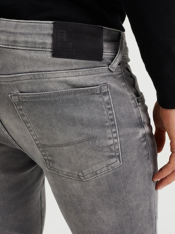 WE Fashion Slimfit Jeans i grå