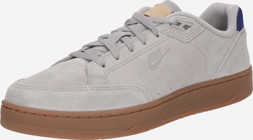 Nike Sportswear Низкие кроссовки 'Grandstand II' в Серый: спереди