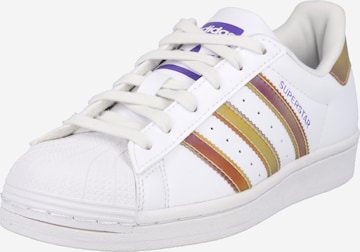 Baskets 'Superstar' ADIDAS ORIGINALS en blanc : devant