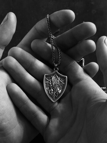 Pendentif 'PRAYING HANDS' REYTEL en argent