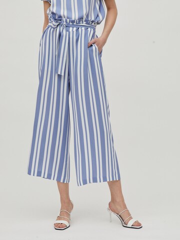 VILA Wide leg Trousers 'Rasha' in White: front