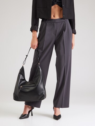 Loosefit Pantaloni con pieghe 'Cassie' di MSCH COPENHAGEN in grigio: frontale