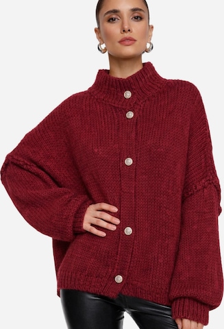 Worldclassca Oversized Cardigan 'Strickjacke mit Knopf' in Red: front