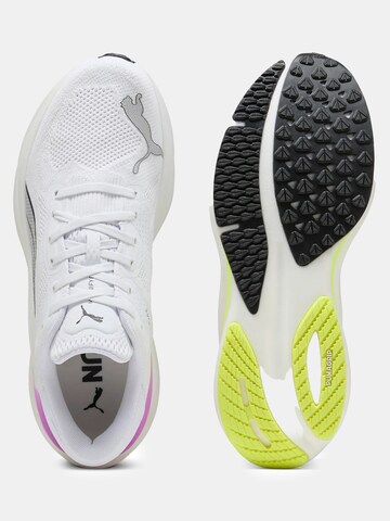 Chaussure de course 'Magnify Nitro 2' PUMA en blanc