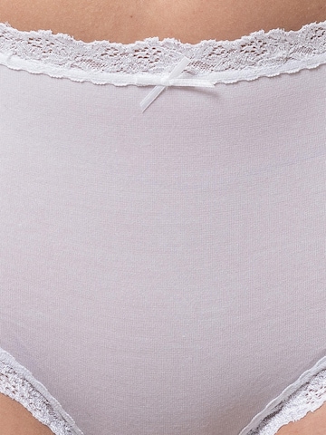 Nina von C. Panty 'Cosy' in White