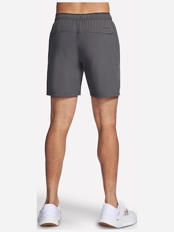 regular Pantaloni sportivi 'Skechers Premier 7 Inch Short' di SKECHERS in grigio