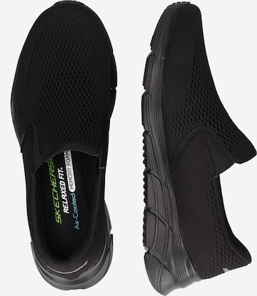 Teniși 'Equalizer 4.0' de la SKECHERS pe negru