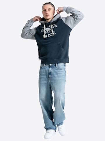 Ocean Pacific Sweatshirt in Grey