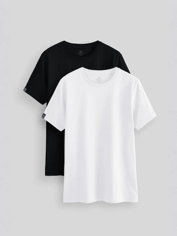 Tommy Life T-Shirt in Schwarz: Vorderseite