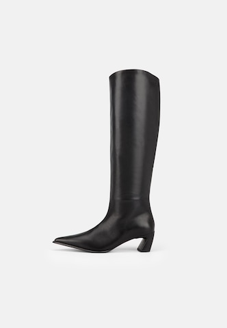 Stivale 'ILONA' di VAGABOND SHOEMAKERS in nero: frontale