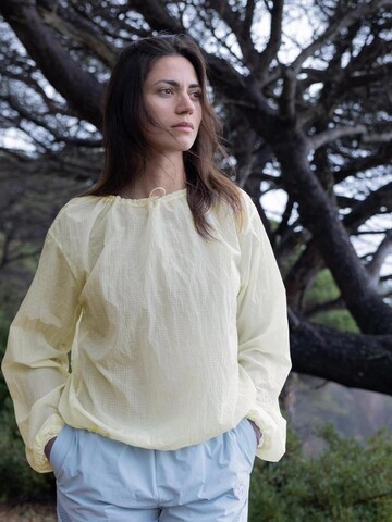 Maglietta 'Lake District Drawstring Pullover T-shirt' di Jelenew in bianco
