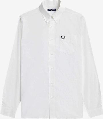 Coupe regular Chemise Fred Perry en blanc : devant