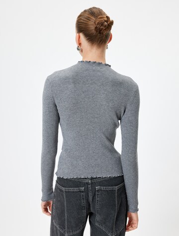 Koton Pullover in Grau