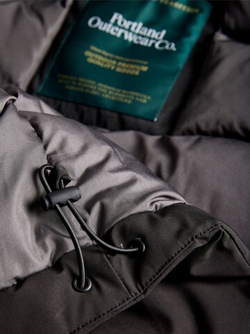 Portland Outerwear Company Tussenjas in Zwart