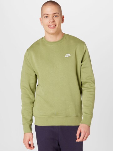 Regular fit Bluză de molton 'Club Fleece' de la Nike Sportswear pe verde: față