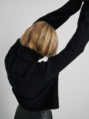 ABOUT YOU x Marie von Behrens Pullover 'Tilda' in Schwarz