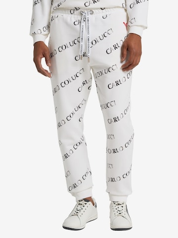 Carlo Colucci Tapered Pants 'Davare' in White: front