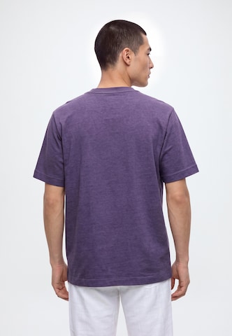 T-Shirt Abercrombie & Fitch en violet : derrière