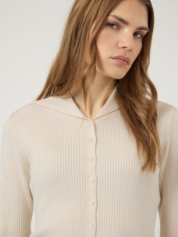 Cardigan 'YASCamelia' YAS en blanc